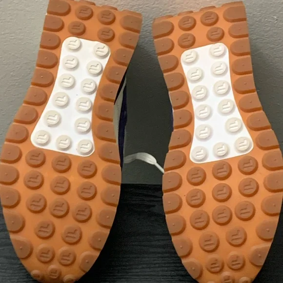 Fila Women’s Renno Collegiate Sneakers - Picture 5 of 6